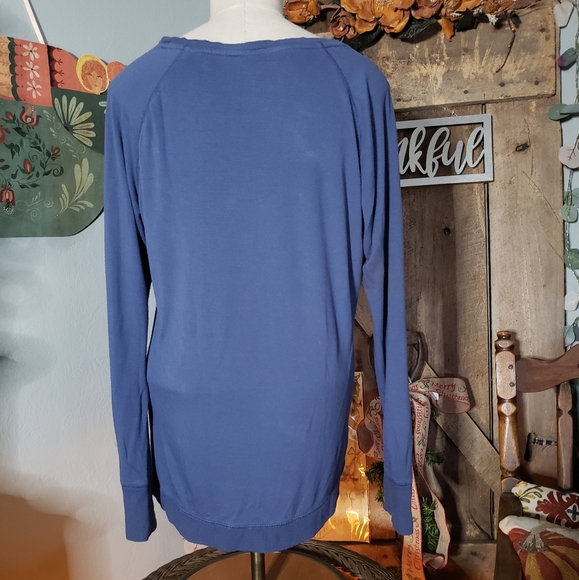 Avia High-Low Long Sleeve - Picture 3 of 5